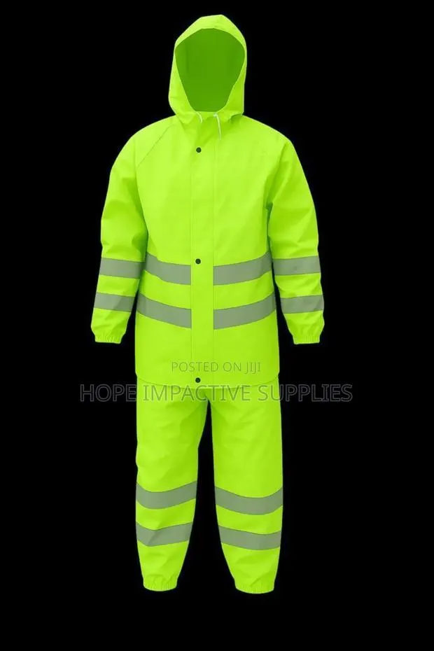 Quality Raincoat<> Top And Down. · Photo 1