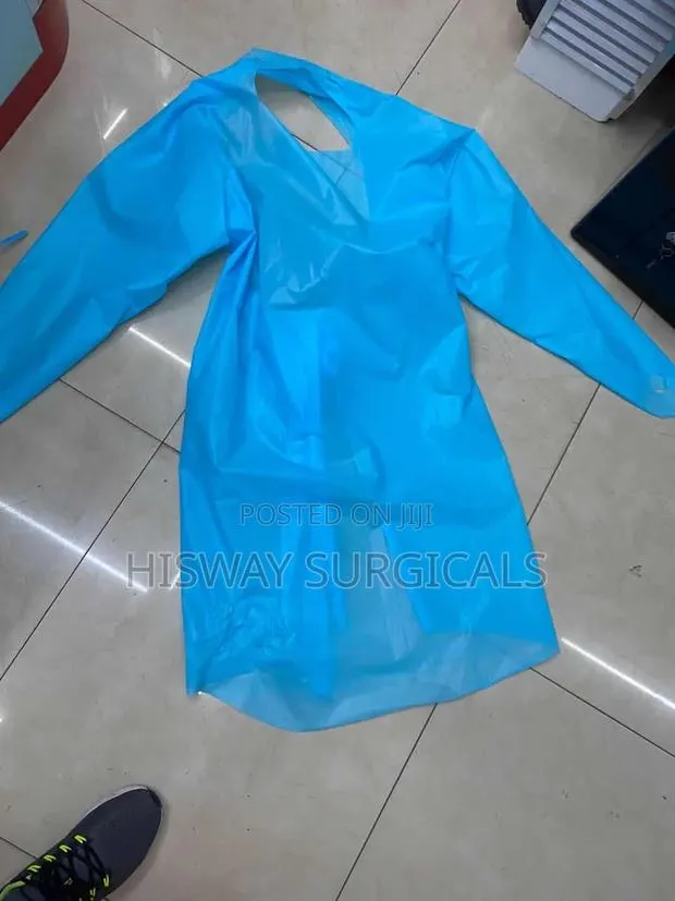 Disposable Gown · Photo 1