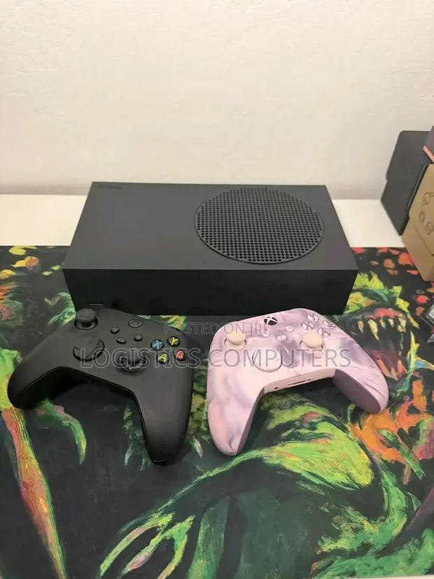 Series S With Games 1tb Black · Photo 1
