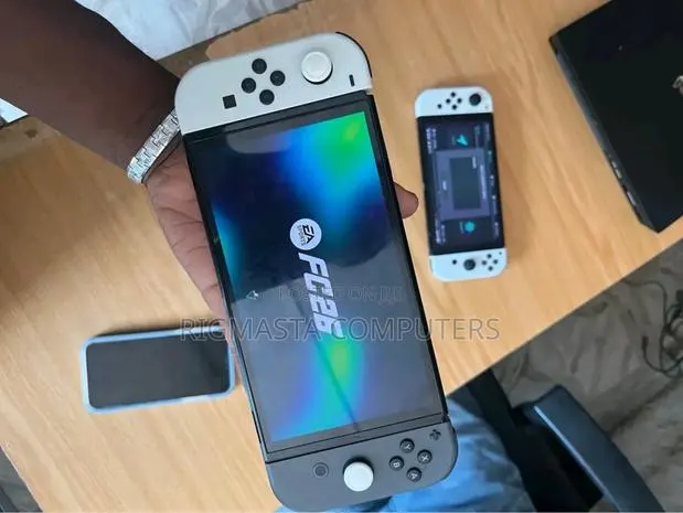 Oled Nintendo Switch · Photo 1