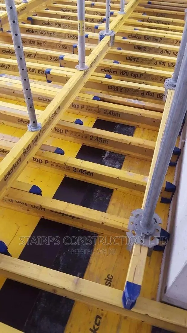 Decking/Concrete Slab Materials/Metal Support/Wood Decking · Photo 1