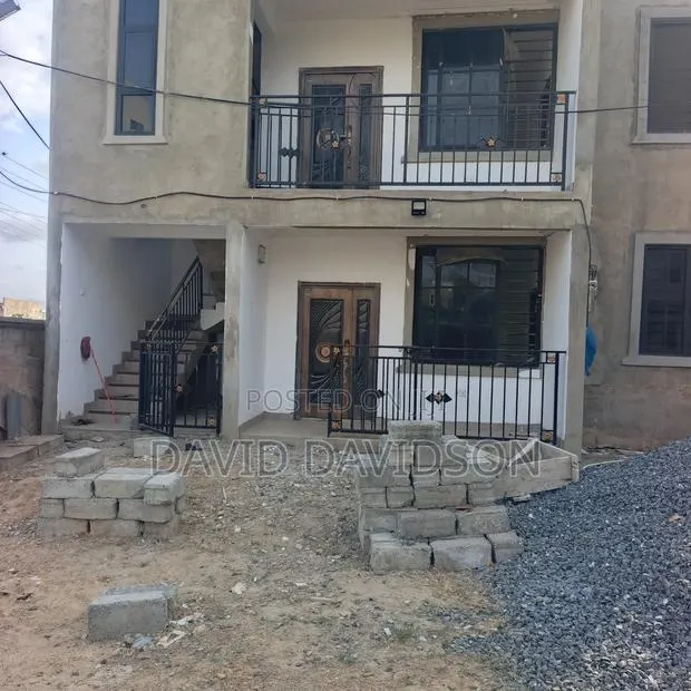 1bdrm Apartment in Chamber And Hall, Tema Metropolitan for rent · Photo 1