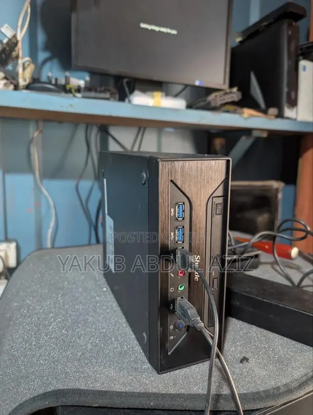 Desktop Computer Asus 8GB Intel Core i3 SSD 4T · Photo 1
