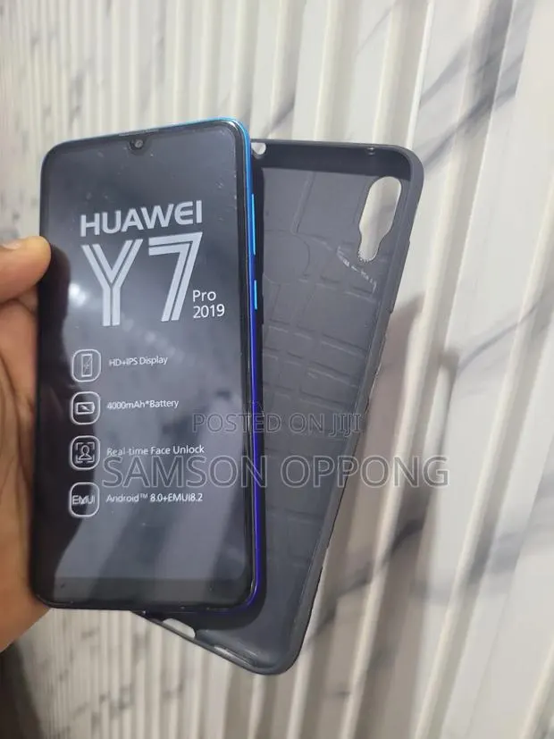 Huawei Y7 Prime 2019 64 GB Blue · Photo 1