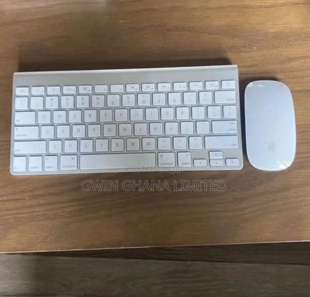 A Set of Apple Magic Mouse and Keyboard. Wirless (Bluetooth) Battery. · Photo 1