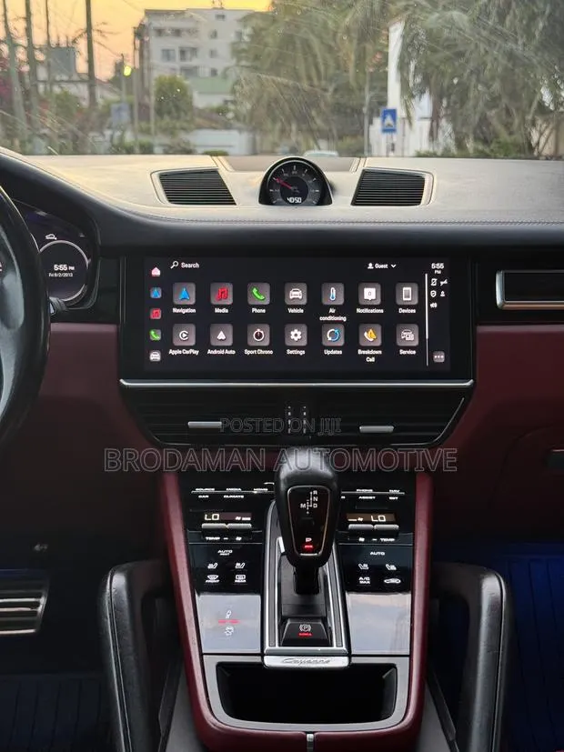 Porsche Cayenne GTS AWD 2023 Black · Photo 1