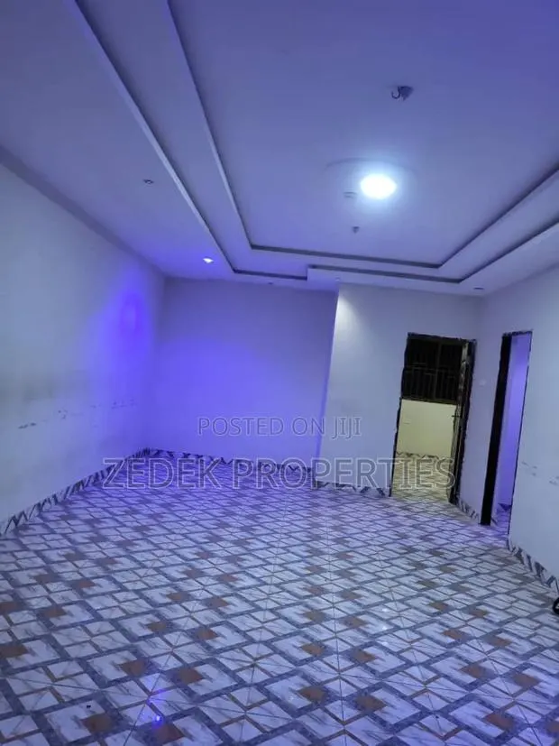 2bdrm Apartment in Zedek Properties, Ashomang Estate for rent · Photo 1