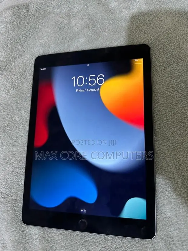 Apple iPad Air 2 64 GB Gray · Photo 1