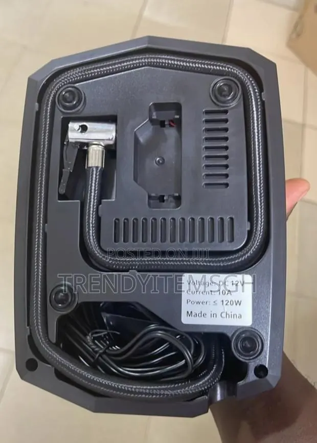 12V Portable Air Compressor Tyre Inflator Pump – Digital Display · Photo 1