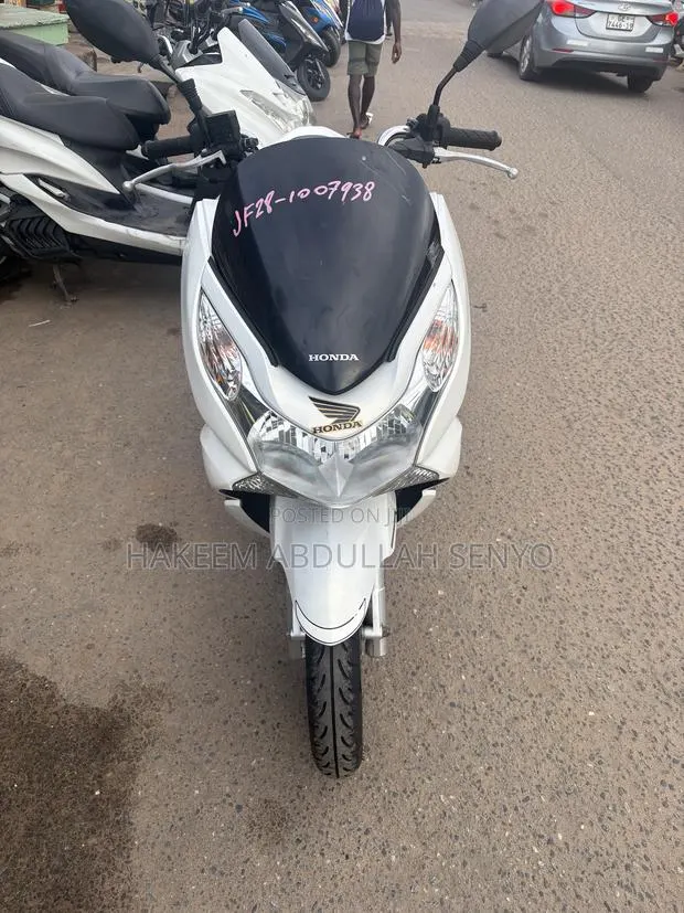 Honda 2020 White · Photo 3