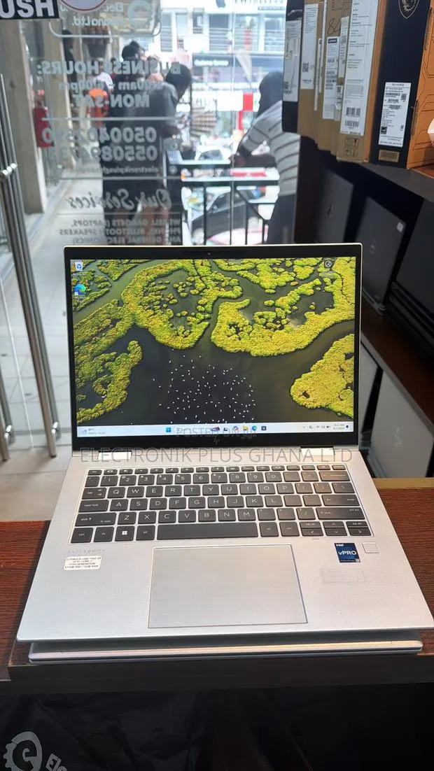 Laptop HP EliteBook x360 1040 G9 16GB Intel Core i7 SSD 512GB · Photo 1