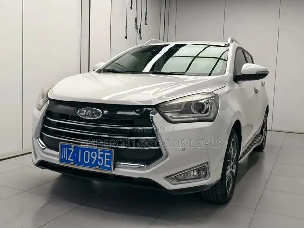 JAC S2 2017 White · Photo 1
