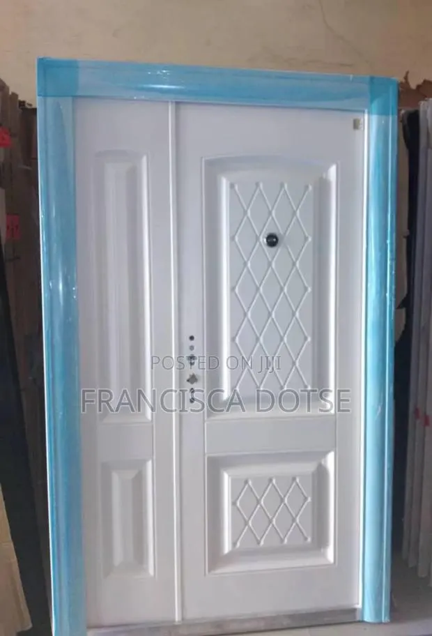 White China Door · Photo 1