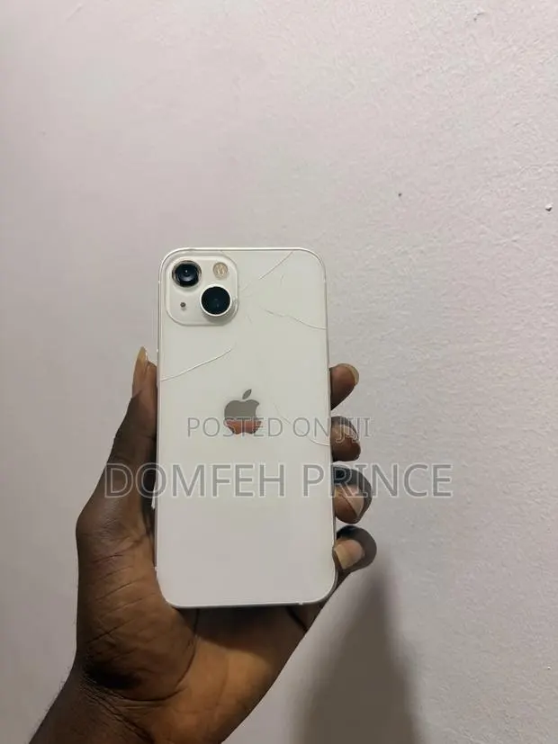 Apple iPhone 13 128 GB White · Photo 1