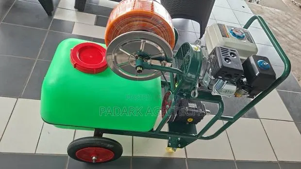 100L Motorized Boom Sprayer · Photo 1