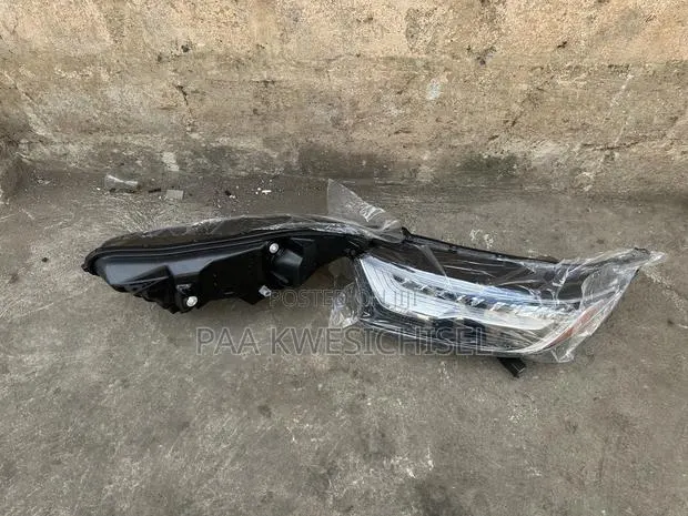 Honda CRV 2019 2020 2021 Headlights Full LED · Photo 1
