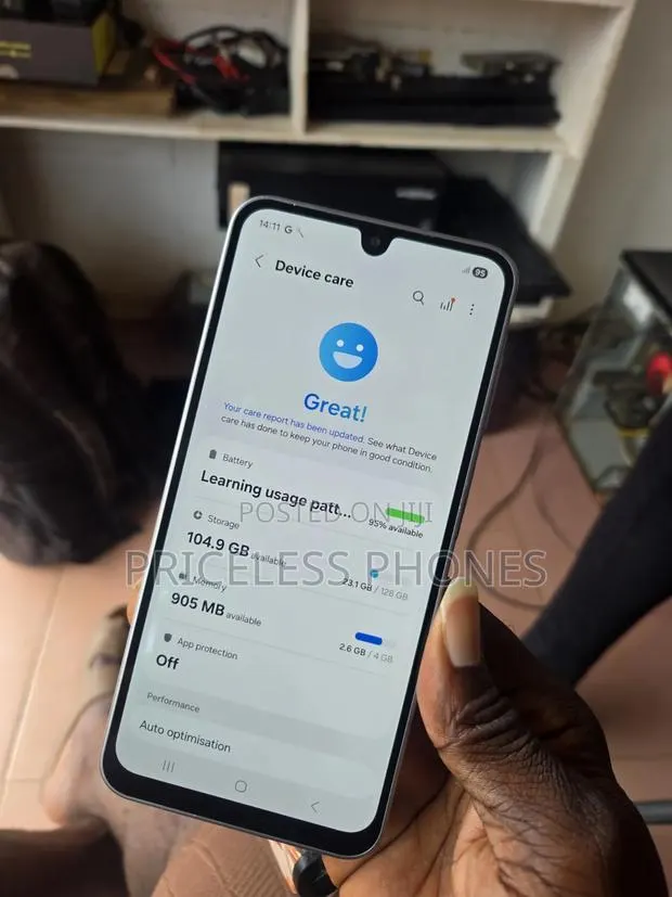 Samsung Galaxy A17 128 GB White · Photo 1