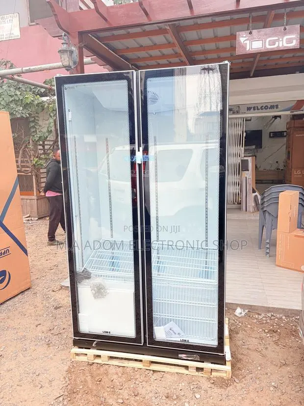 New Pearl 690 Litres Showcase Fridge Display Commercial Berverages · Photo 1