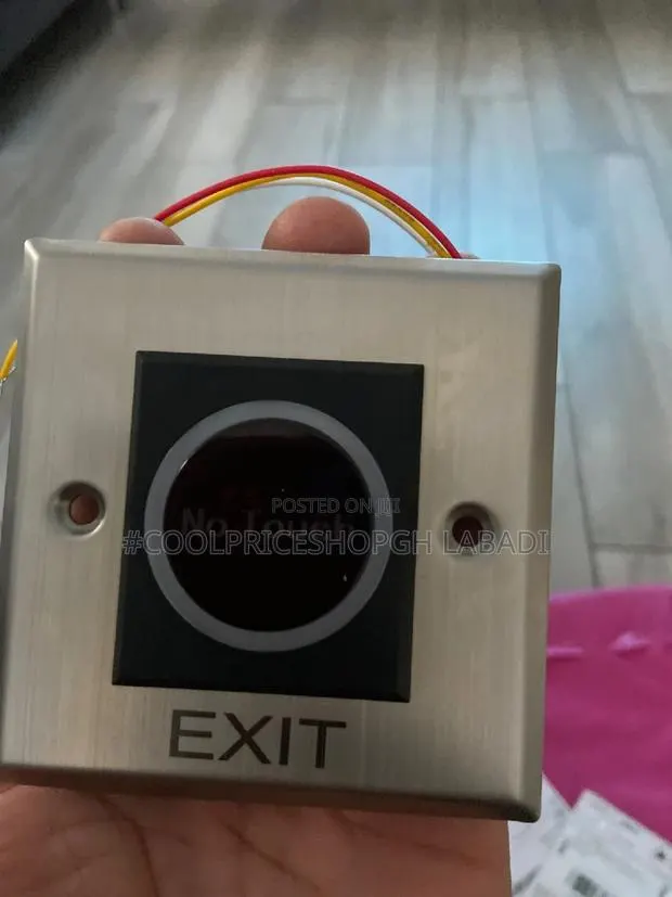 Exit Switch Button · Photo 1