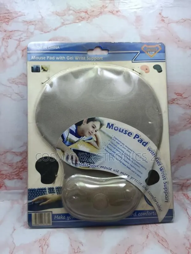 L-1108 Ergonomic Mouse Pad With Gel Wrist Support · Photo 1