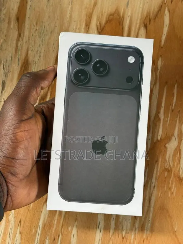 New Apple iPhone 18 Pro Max 256 GB Black · Photo 1