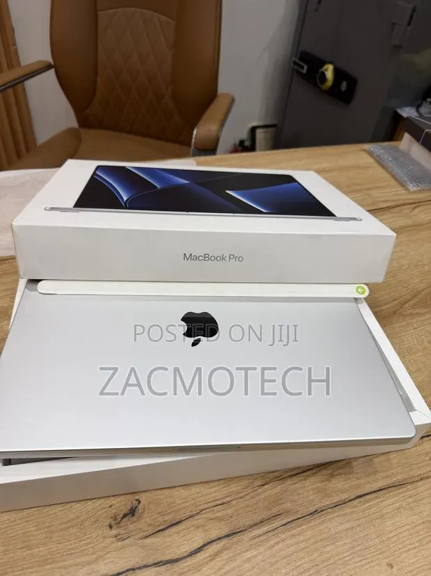 Laptop Apple MacBook Pro 2023 M2 16GB Apple M2 SSD 512GB · Photo 1