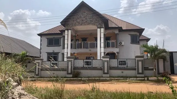 Furnished 6bdrm House in Capital Estate, Sunyani Municipal for rent · Photo 1