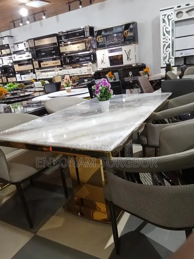 Dining Table and Chair · Photo 1