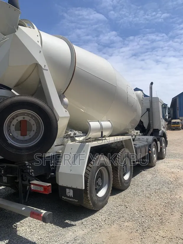 Concrete Mixer · Photo 2