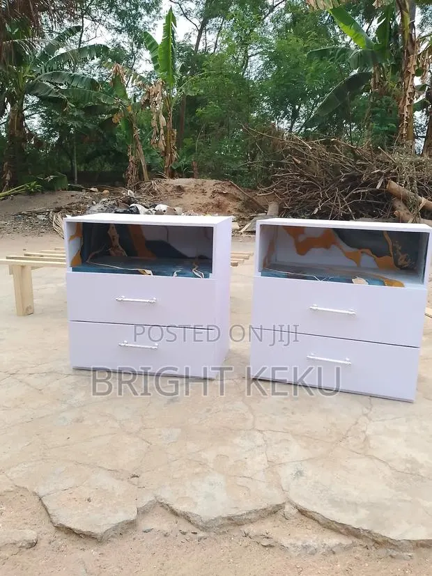 Side Drawer Is Available Please if You Want It Let Me Know · Photo 1