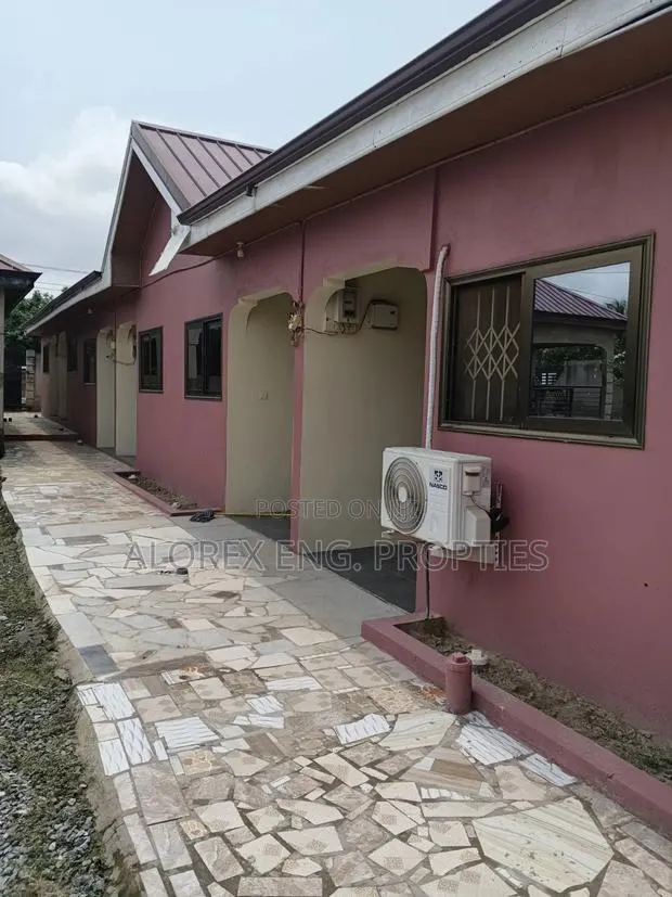 1bdrm Apartment in Danfa for rent · Photo 1