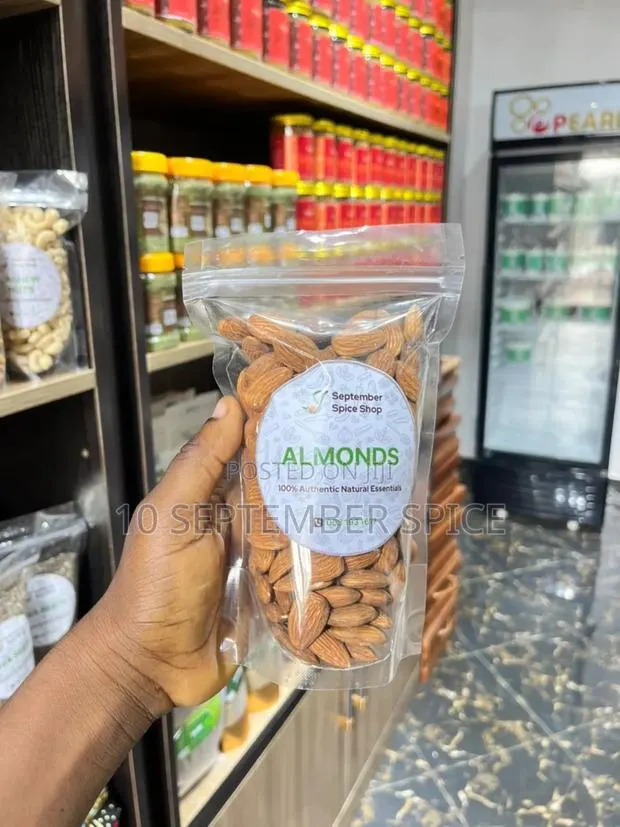 Almond Nuts · Photo 1