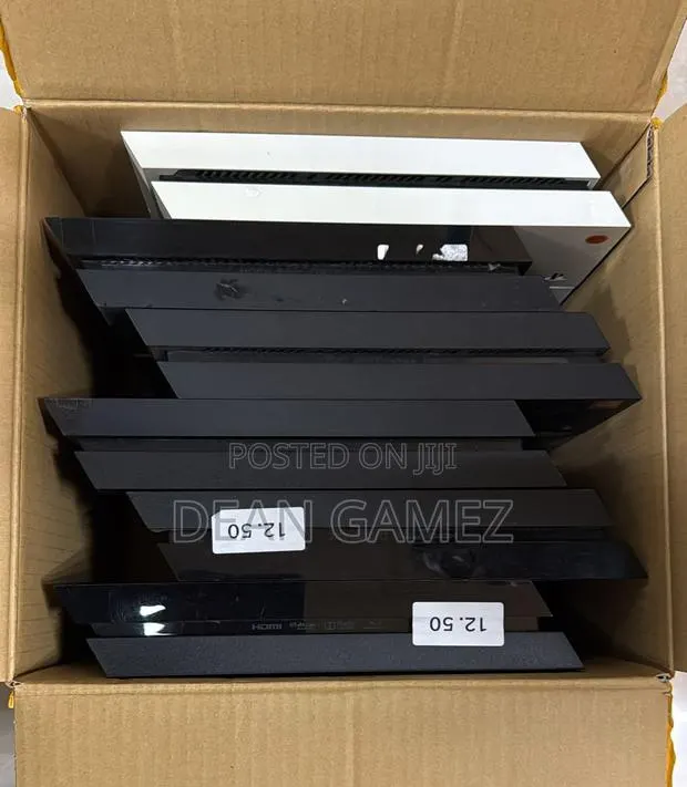 Ps4 Consoles All Loaded With 8 Top Games Plus Accessories · Photo 1