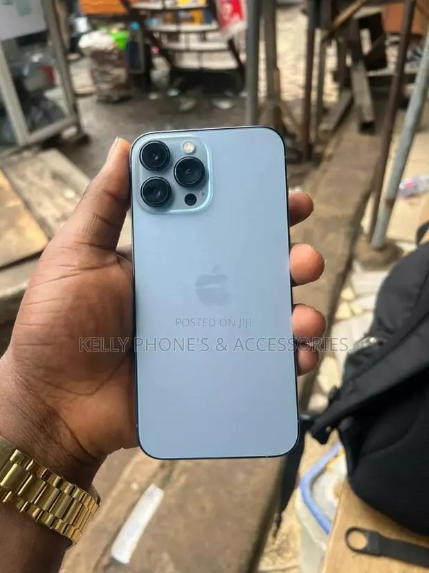New Apple iPhone 13 Pro Max 256 GB Blue · Photo 1