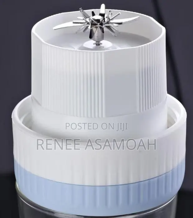 Portable Rechargeable Blender · Photo 2