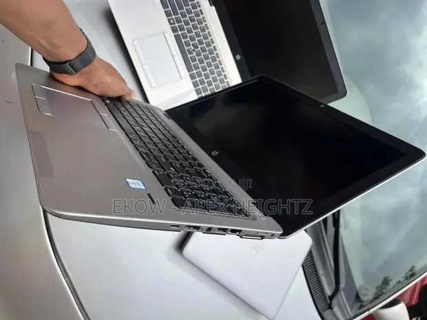 Laptop HP EliteBook 850 G4 8GB Intel Core i7 SSD 256GB · Photo 1