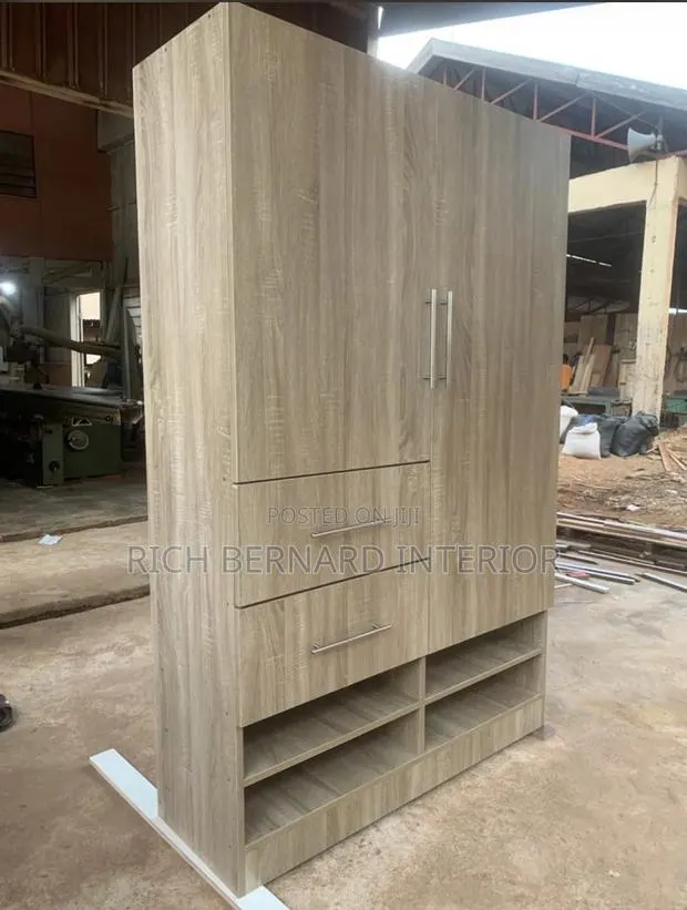 2in1 Sleek Wardrobe · Photo 1