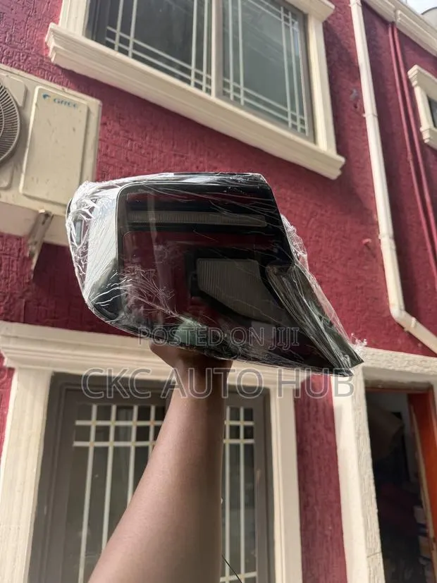 Camry 2012 to 2014 Spider LED Tail Lamp Available · Photo 1