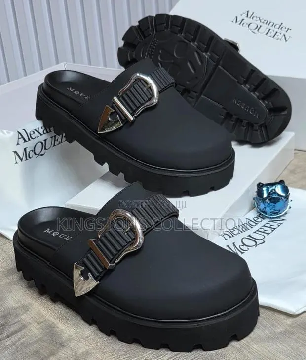 Black Chunky Lug-Sole Mule . · Photo 1