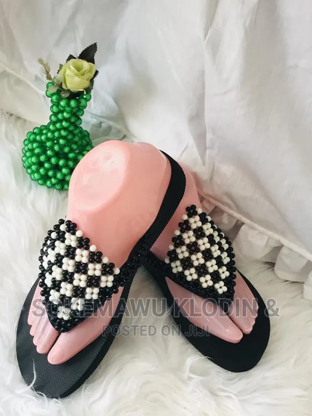 Beaded Slipper · Photo 1