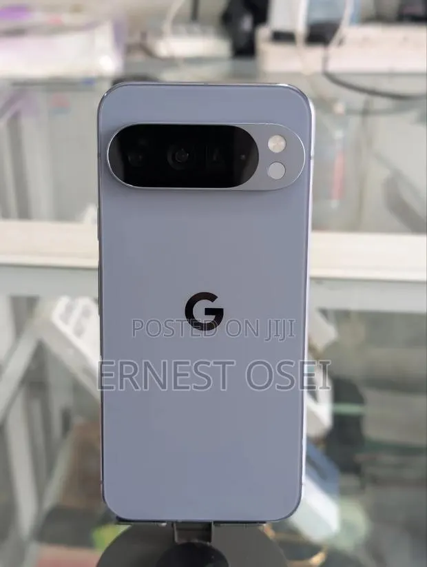 Google Pixel 10 Pro XL 256 GB White · Photo 1