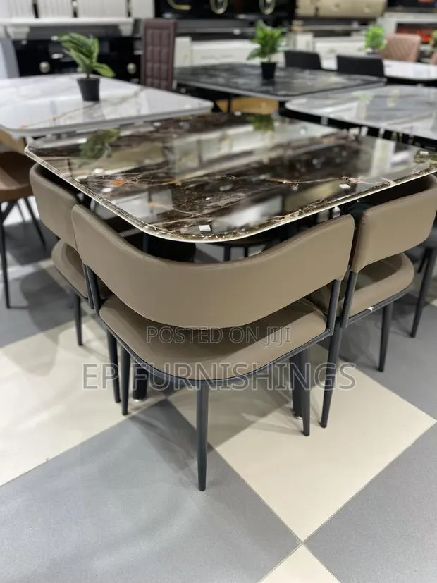 Dining Set 4 Chairs · Photo 1