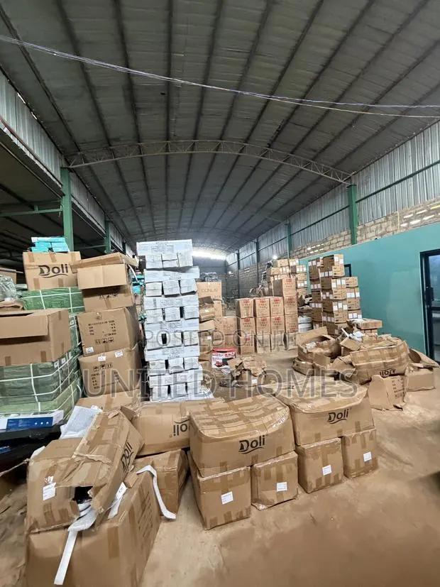 Weija 800 Square Meter Warehouse for Rent · Photo 1