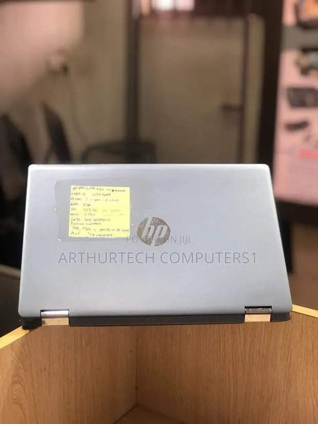 Laptop HP Pavilion 14 8GB Intel Core i3 SSD 256GB · Photo 1