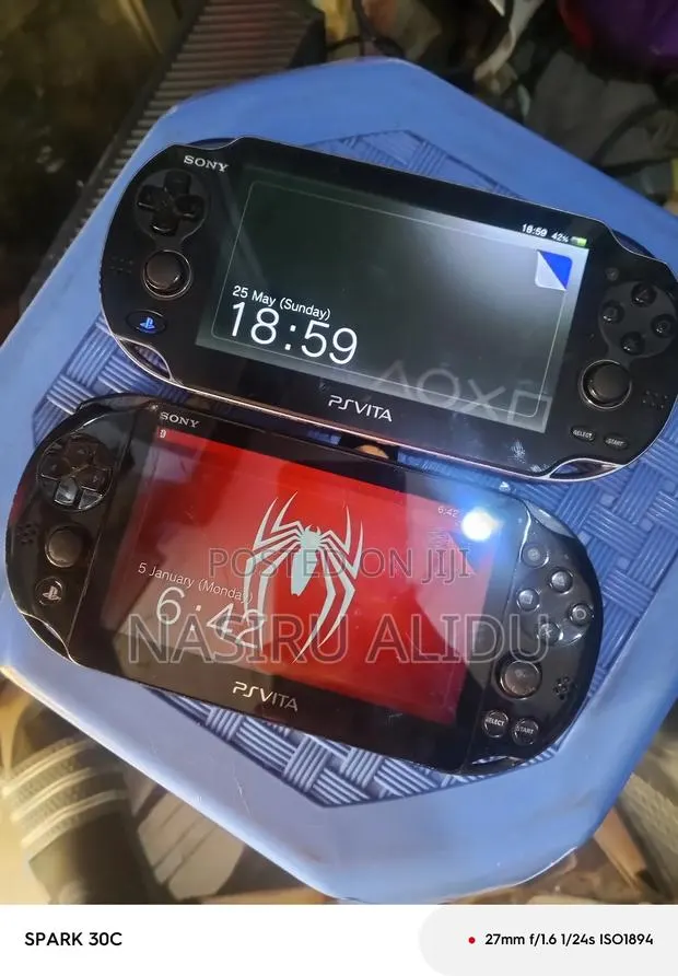 Playstation Vita With Games ,From Home Use · Photo 1