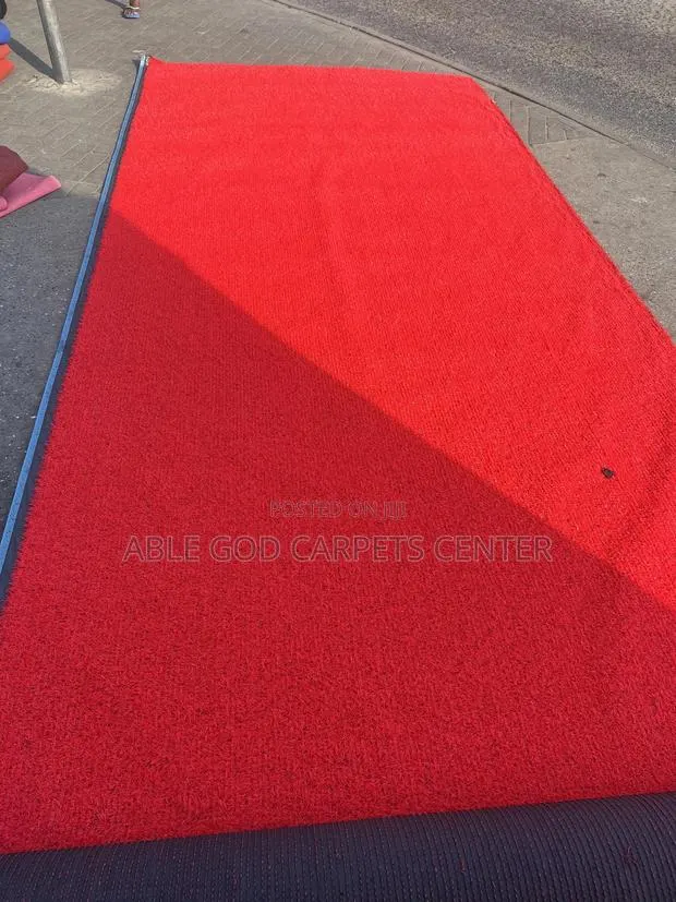 Red Grass Carpets · Photo 1