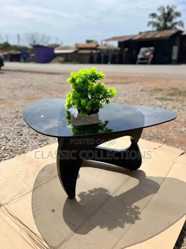 Coffee Table · Photo 1