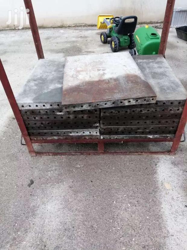 No Plywood/Decking /Metal Board 4rent /Props No Bamboo/Flow · Photo 1