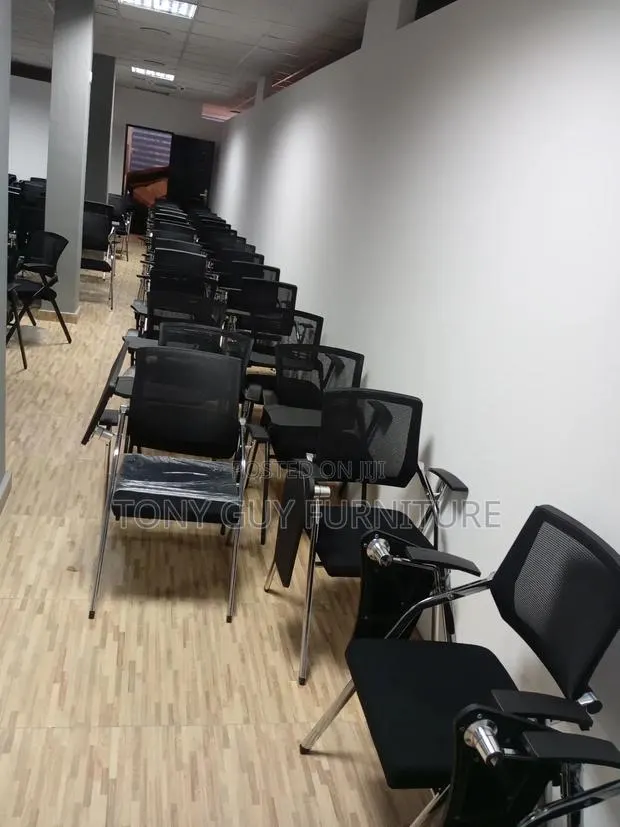 Student Chair · Photo 1