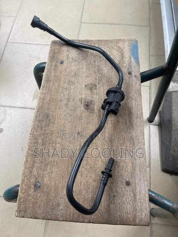 Range Rover Discovery Jaguar XF Vapor Canister Purge Valve · Photo 1